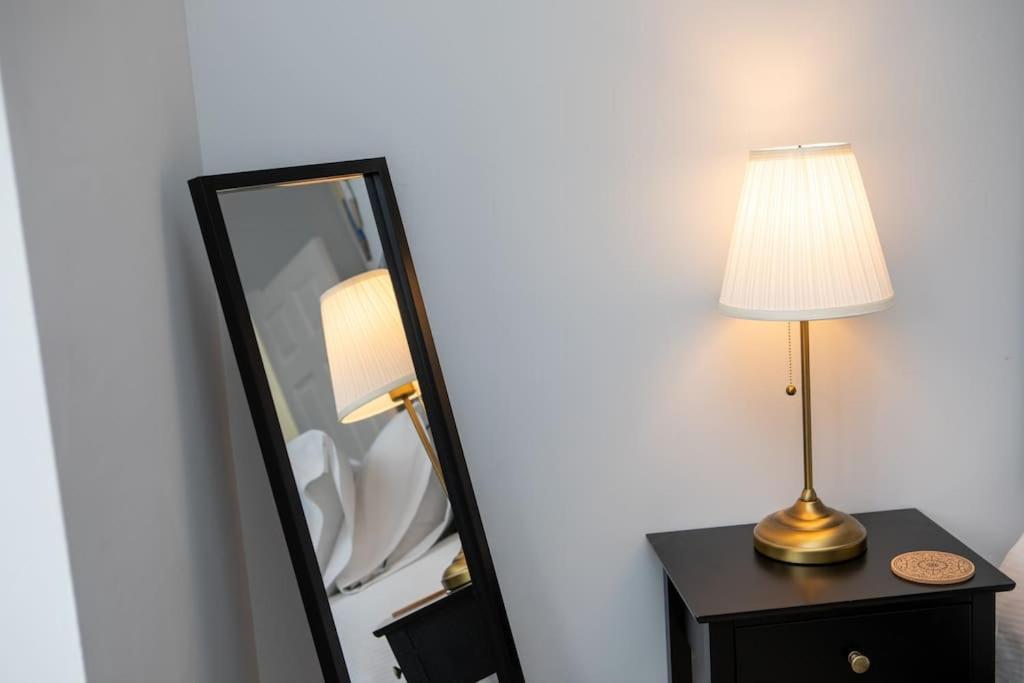 Modern Apartment Off-Road Parking King Bed Suite 1 Νότιγχαμ Εξωτερικό φωτογραφία